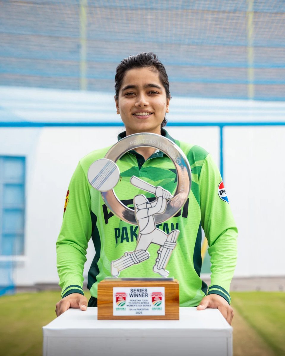 uthink123's tweet photo. Pakistan in Women's Hundred LEAGUE 

Birmingham Phoenix have signed Fatima Sana as a wildcard pick for the Women's Hundred

She will become the first Pakistani player to feature in the women's competition
 #TheHundred #cricket https://t.co/FcEo0NNU5H
