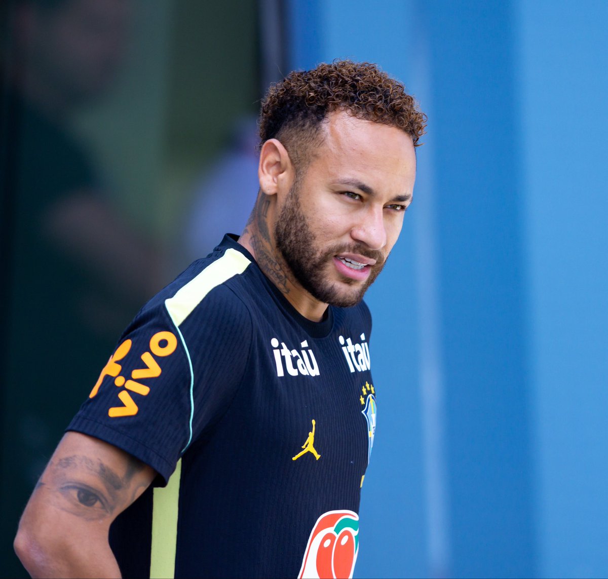 ActuFoot_'s tweet photo. 🚨 Danilo 🇧🇷 : « LA SIMPLE PRÉSENCE DE NEYMAR 🇧🇷 PEUT BOULEVERSER UN ADVERSAIRE. » 🥵

🎙️ conf. de presse https://t.co/505tVyik2R