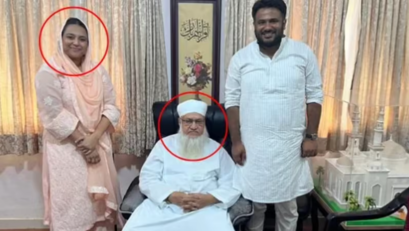dibakardutta_'s tweet photo. Wait, Swara Bhaskar exhibited bonhomie with this radical hate preacher 2 years ago. https://t.co/LycPj9TE9t