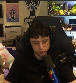 PolymarketLoL's tweet photo. 🎙️  | Caedrel on FNC owner Sam Mathews  🇬🇧  getting an AI  🤖  coach to help Grabbz:
 
"So you're telling me that head coach asked for more coaches in the staff and he said yes let me gets some AI coaches"
 
"If that was the response, I would say go f* yourself and I would leave the team on the spot, I would ragequit the team on the spot"
 
 (via twitch)