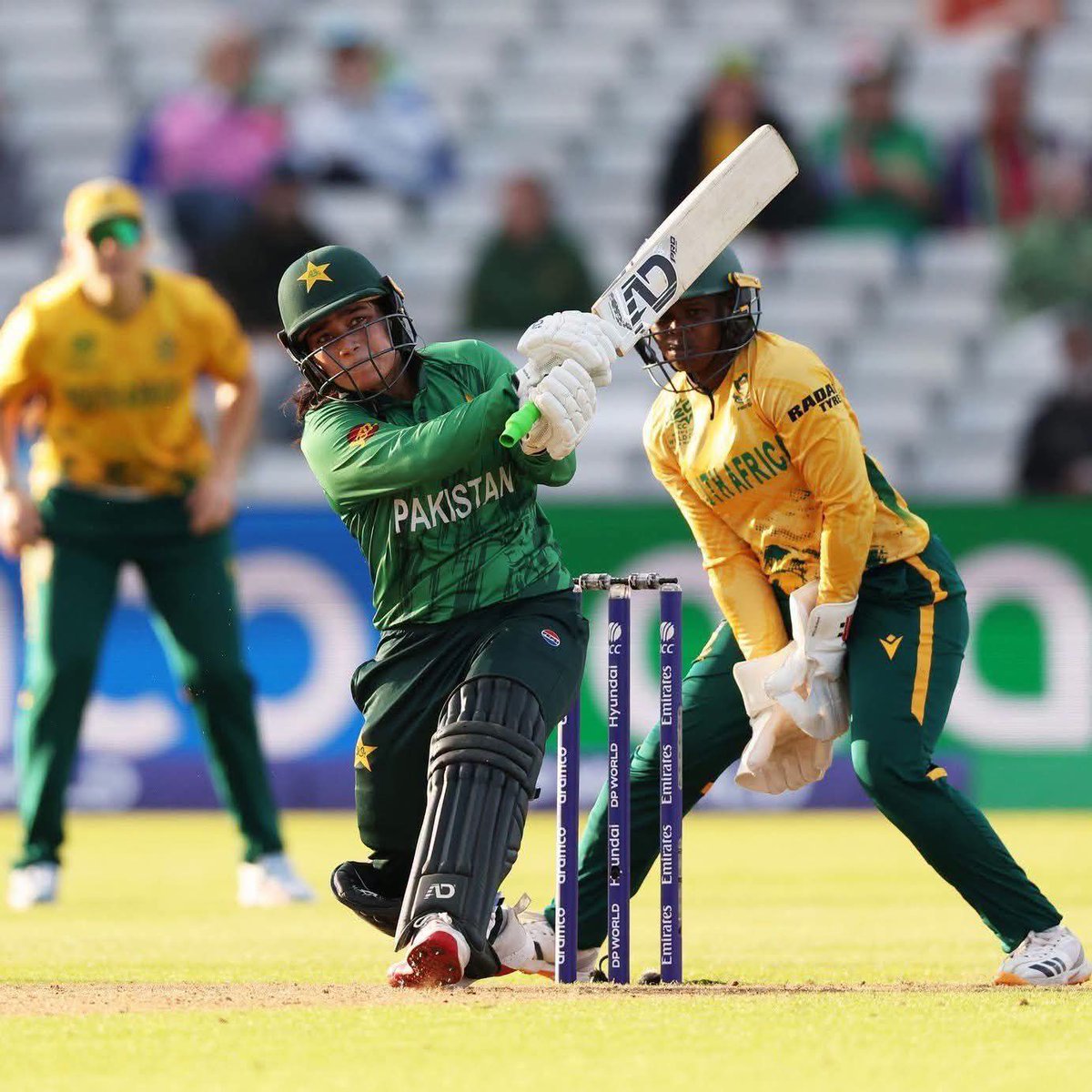 uthink123's tweet photo. Fatima Sana as T20I Captain

555 runs | Avg 50.45 | SR 163.71

In WT20I cricket , 53 captains have scored 500+ runs, but none have a strike rate above 150 except Fatima

Only 3 captains have 500+ runs with a 50+ average, and Fatima is the only FM captain with an average above 50 https://t.co/sCuPdscbCe