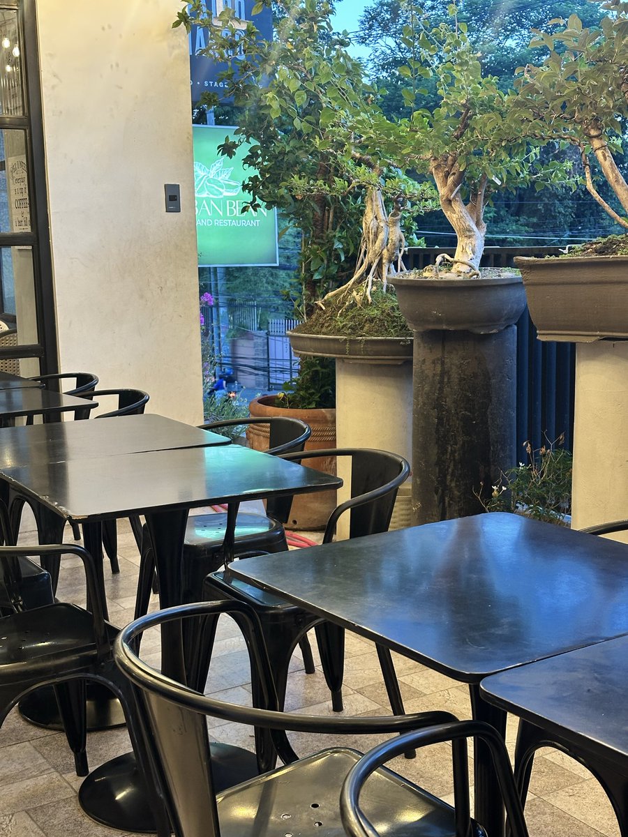 CallMeTrevii16's tweet photo. 📍Urban Bean https://t.co/kFEUS2oOUZ