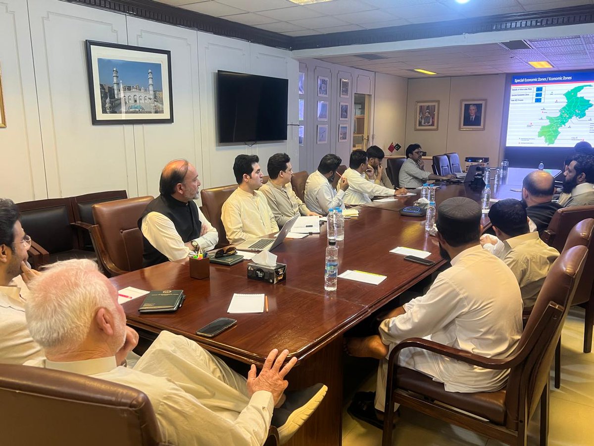 InvestinKP's tweet photo. sustainable economic growth and job creation. Event was graced by Advisor to CM on Industries, Secretary IC&amp;TE and Vice Chairman KPBOIT. 3/3 https://t.co/92MgNdgDxj