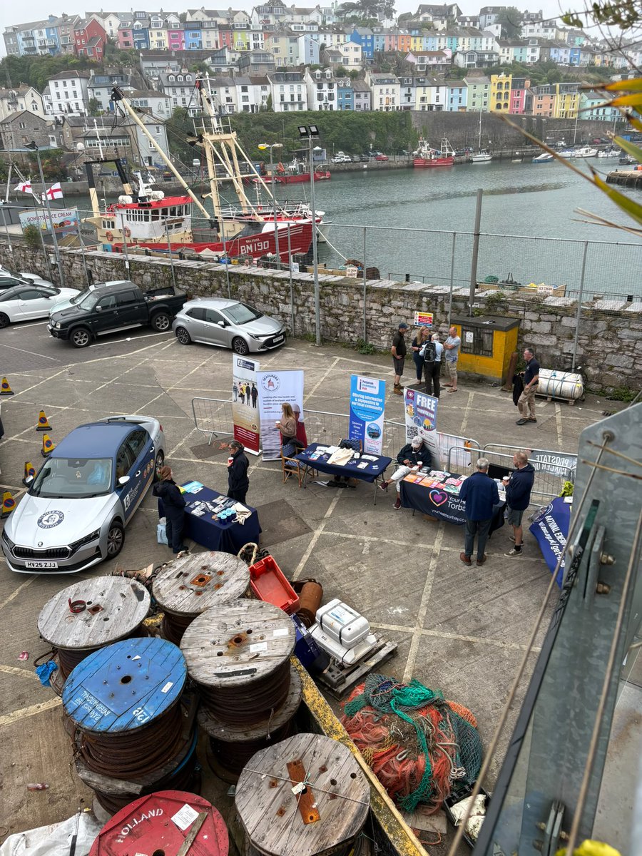 seahospital's tweet photo. We're in Brixham for @FishMishSeaFit
We're delighted to be joined by a range of partners, bringing local FREE and CONFIDENTIAL health services and advice to the local fishing community at the quayside till 4pm!
No appointments necessary! @thefishmish
#fishermen #seafit #devon https://t.co/U8kphgsyKk