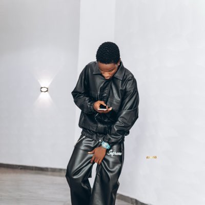 Big_Nizzy_'s tweet photo. #NewProfilePic https://t.co/i8NYx7EEIz