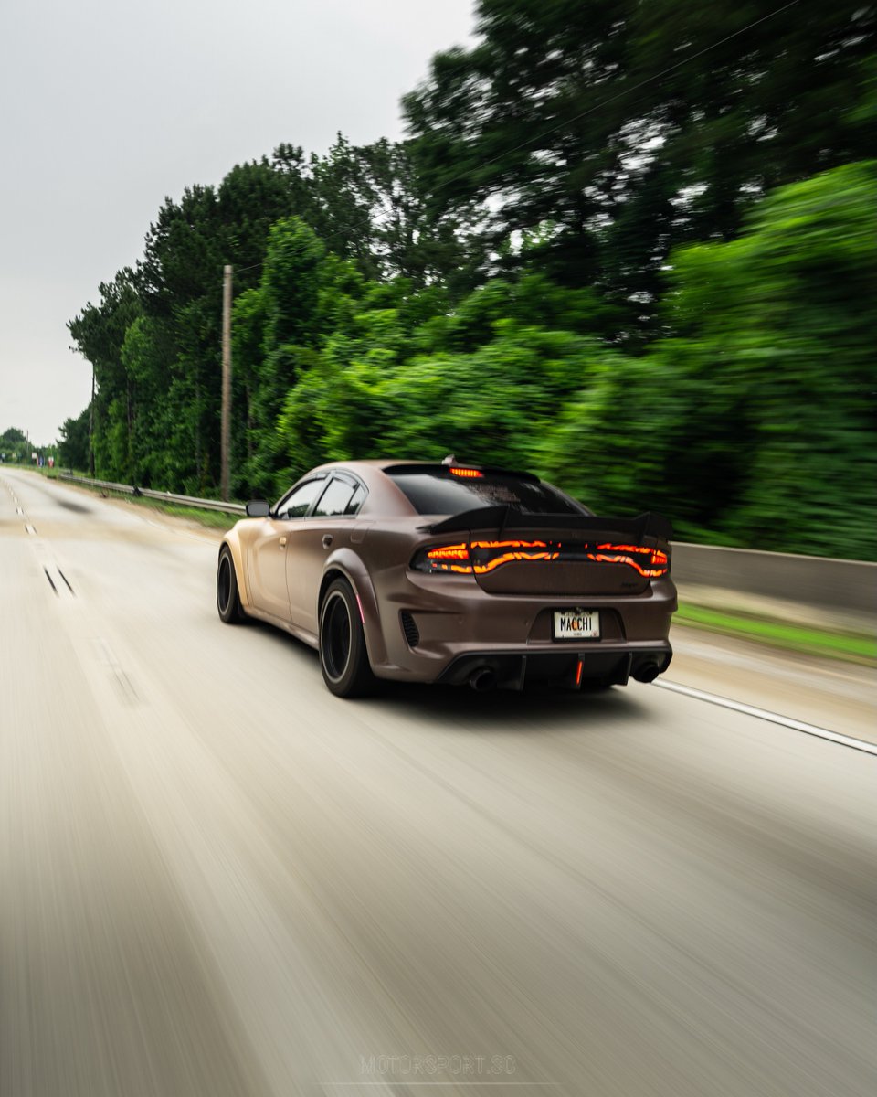 MoparChakmol's tweet photo. So fast
Dodge Charger Hellcat Redeye https://t.co/1AluM9LNaI