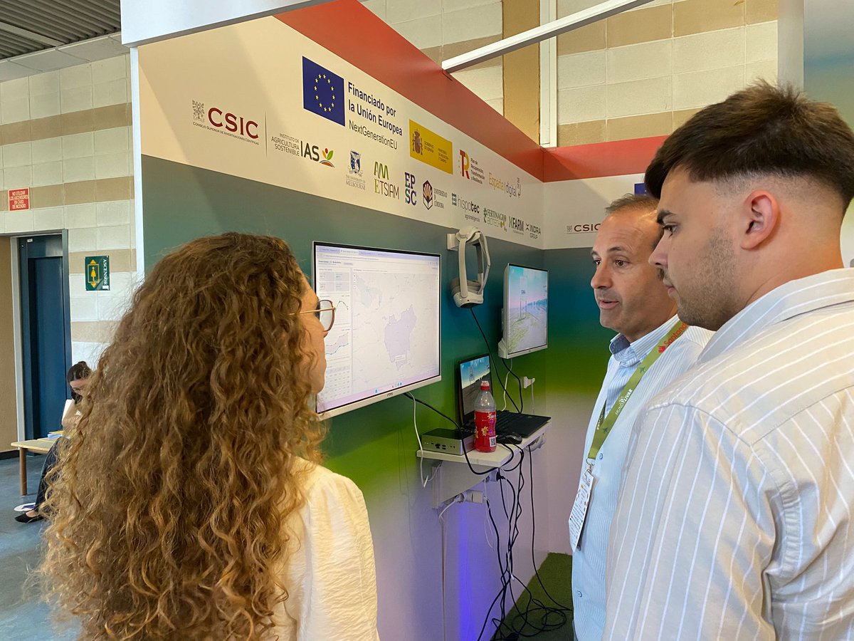 CatedraENIAgri's tweet photo. Durante Mundolivar Congreso Mundial de Olivicultura y Elaiotecnia también hemos podido presentar algunos de los modelos predictivos en los que hemos estado trabajando. https://t.co/Ed4XIMavWQ