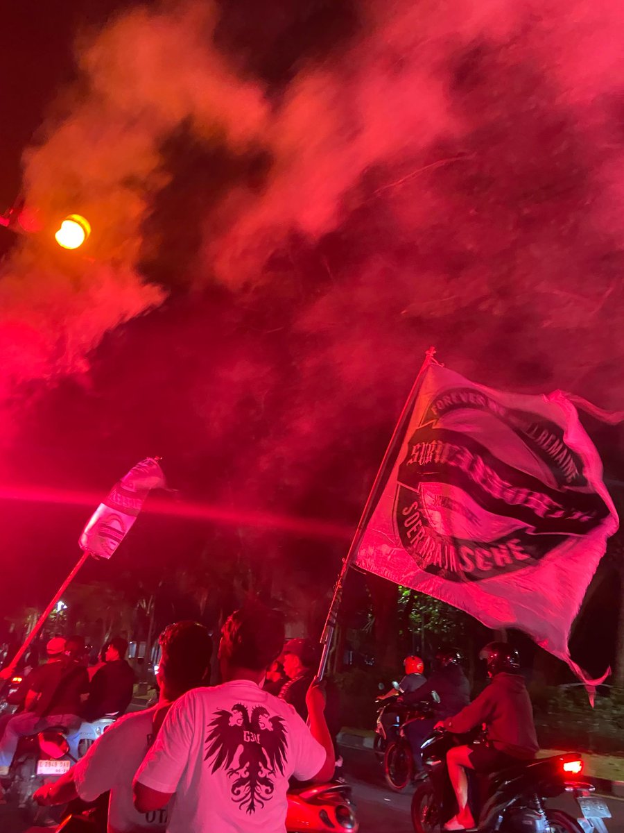 SubwayNorth27's tweet photo. Brotherhood of G3UP ⛓️ https://t.co/ZwgNP5DPwF