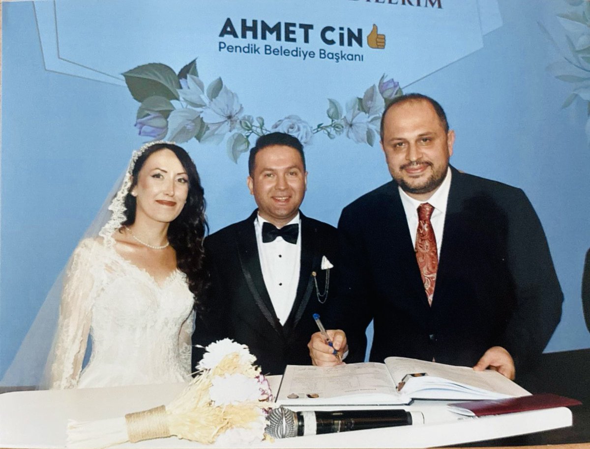 Aydogan_Ahiakin's tweet photo. Değerli dava ve yol arkadaşımız Av. Muharrem Çetiner ve Ebru kardeşlerimizin nikah törenine katıldık, mutlu günlerine şahitlik ettik. Rabbim iki cihan saadeti nasip etsin. https://t.co/9TrsYGMq1r