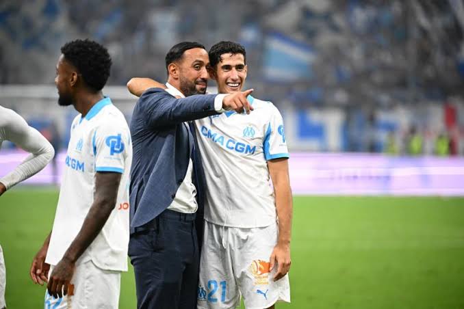 OManiaque's tweet photo. Aguerd a été acheté 23M€ par l'#OM et va être revendu 15M€.

Benatia aura réussi à faire faire perdre de l'argent même après son départ. https://t.co/jJ8r6v5nHe