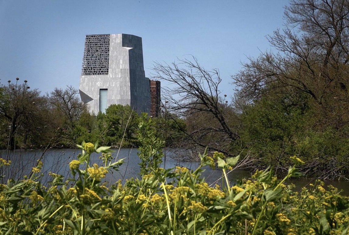 Lavishlylo's tweet photo. History made on Juneteenth. ✊🏾🇺🇸
The opening of the Obama Presidential Center on Juneteenth is a powerful reminder of how far we’ve come and the work that still lies ahead. A day honoring freedom and resilience now marks a new space dedicated to leadership, hope, and community.
#Juneteenth #ObamaPresidentialCenter #HistoryMade #FreedomDay #BlackExcellence #Legacy #Community #Leadership