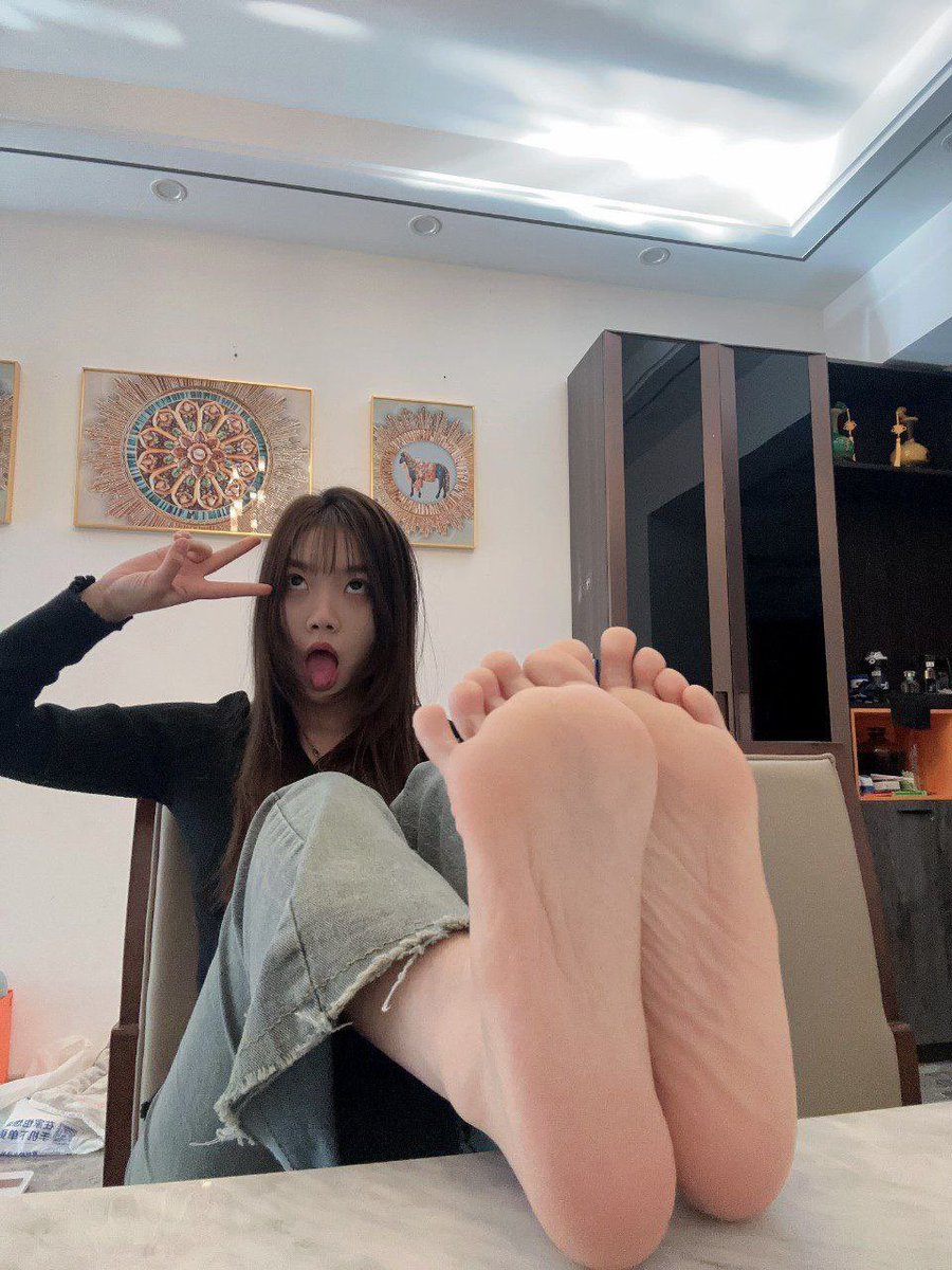 tyzldj's tweet photo. #足控 #恋足 https://t.co/RukJY5QlUC