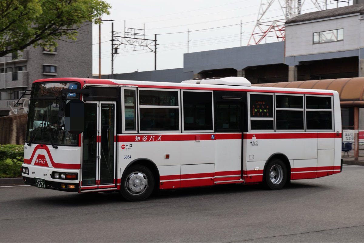 MB1713GB1283's tweet photo. 2026/06/16

知多バス
3132(東海) ※元京王バス
東5062(東海)
3064(東海) ※元名鉄バス9615
2091(東海) ※元都営バス

かりまる代走を撮った後は東海管内へ。 https://t.co/fRbP4fys4d