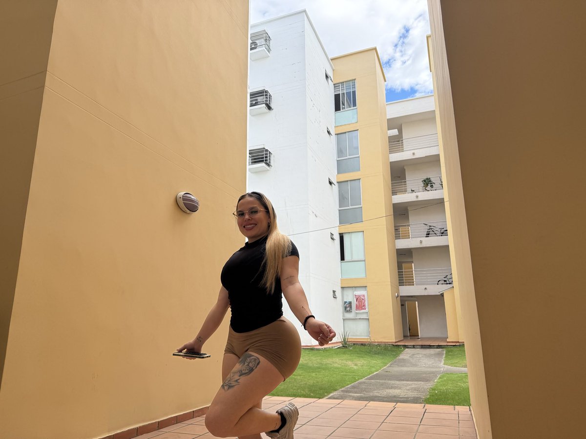 Kira blonde tweet media