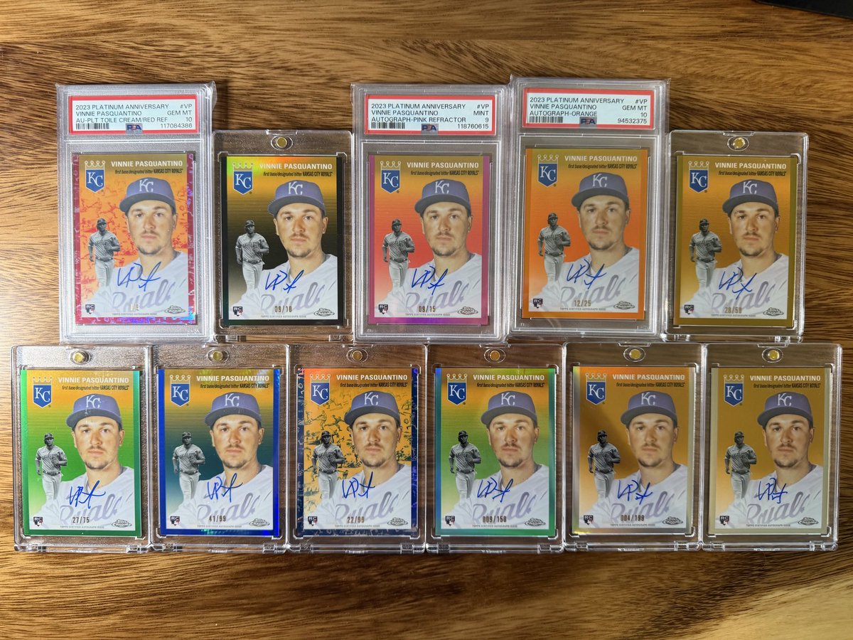 hathbox's tweet photo. @SasquatchVinnie I’m a 1/1 and a true red /5 away from rainbow. Vinnie lovers unite! https://t.co/KtSuaWxC5M
