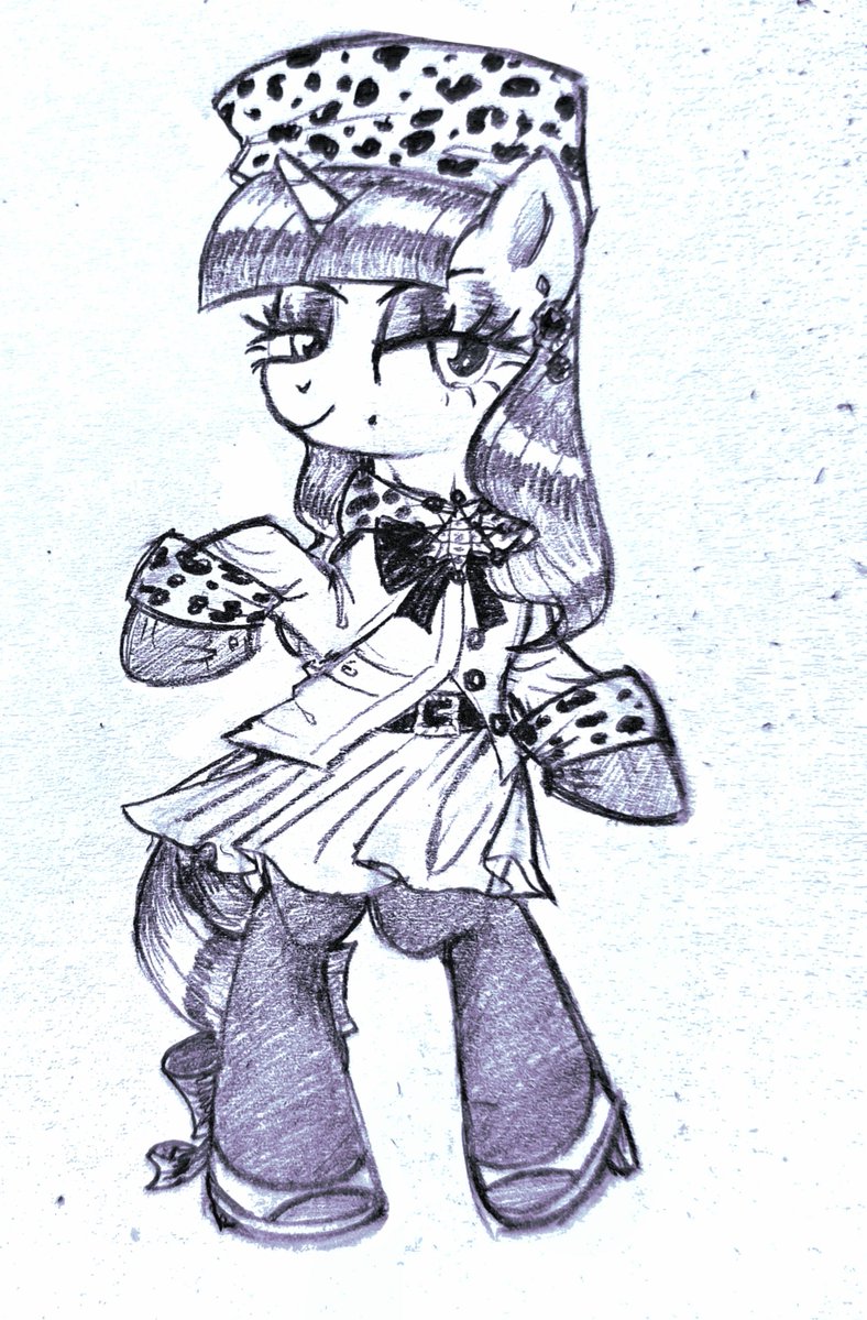 EvrlstngStat0ns's tweet photo. Some stylish Rarity sketches https://t.co/c0Pqy5gwWt