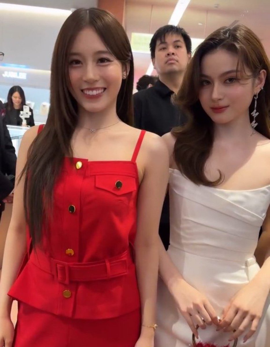 gamekj2564's tweet photo. น้องฟ้อนด์ น้องพรีม
2018   ▶️ 2024  ▶️2026 https://t.co/pCIvPXEgar