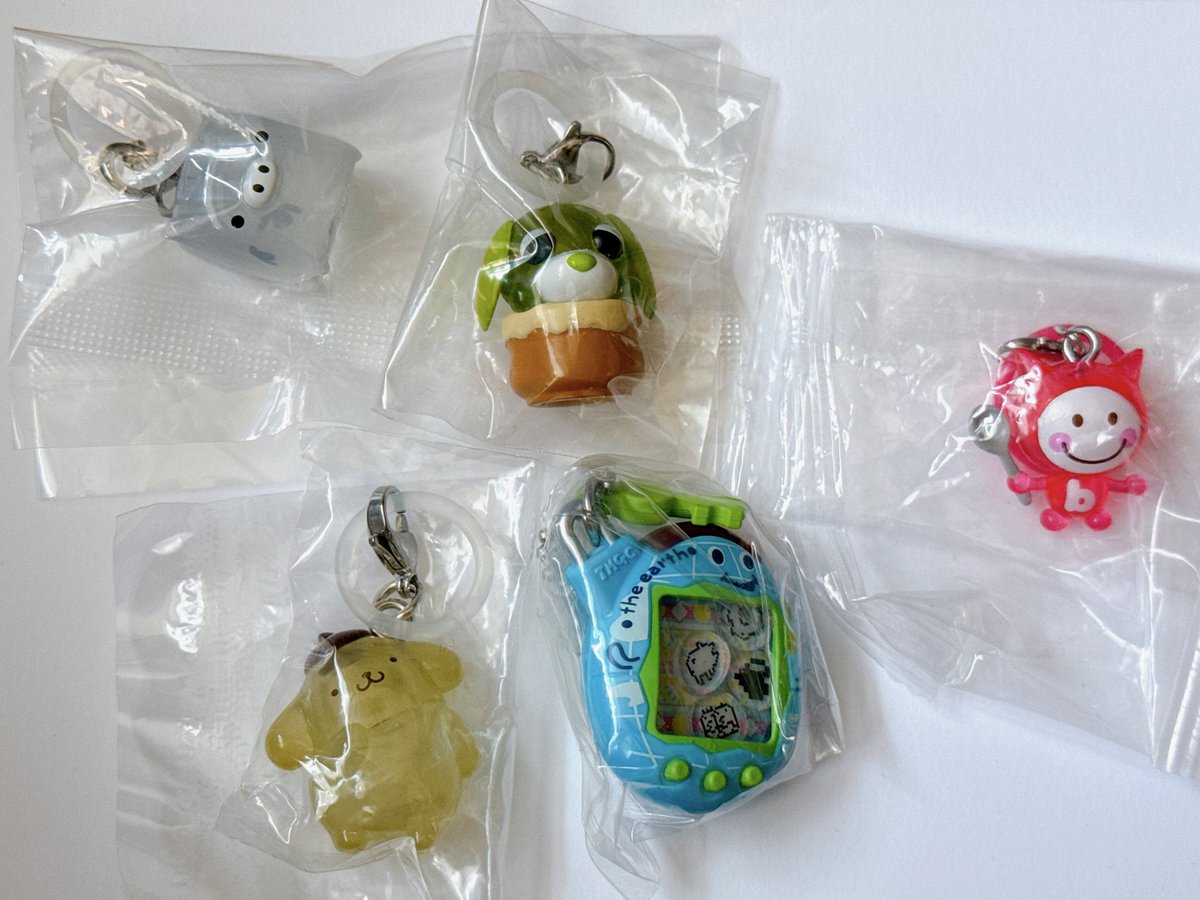 M_436s's tweet photo. めじるしアクセサリー ガチャ 交換 

譲　画像のもの
求　リプ欄 >> 未所持めじるし何でも検討させていただきます

郵送希望
まとめての方優先
お気軽にお声掛けください🙂‍↕️

サンリオ たまごっち 妖怪ウォッチケロロ軍曹 しんちゃん ズートピア エンジェルブルー お茶犬 ポムポムプリン https://t.co/OE6mW42rZ8