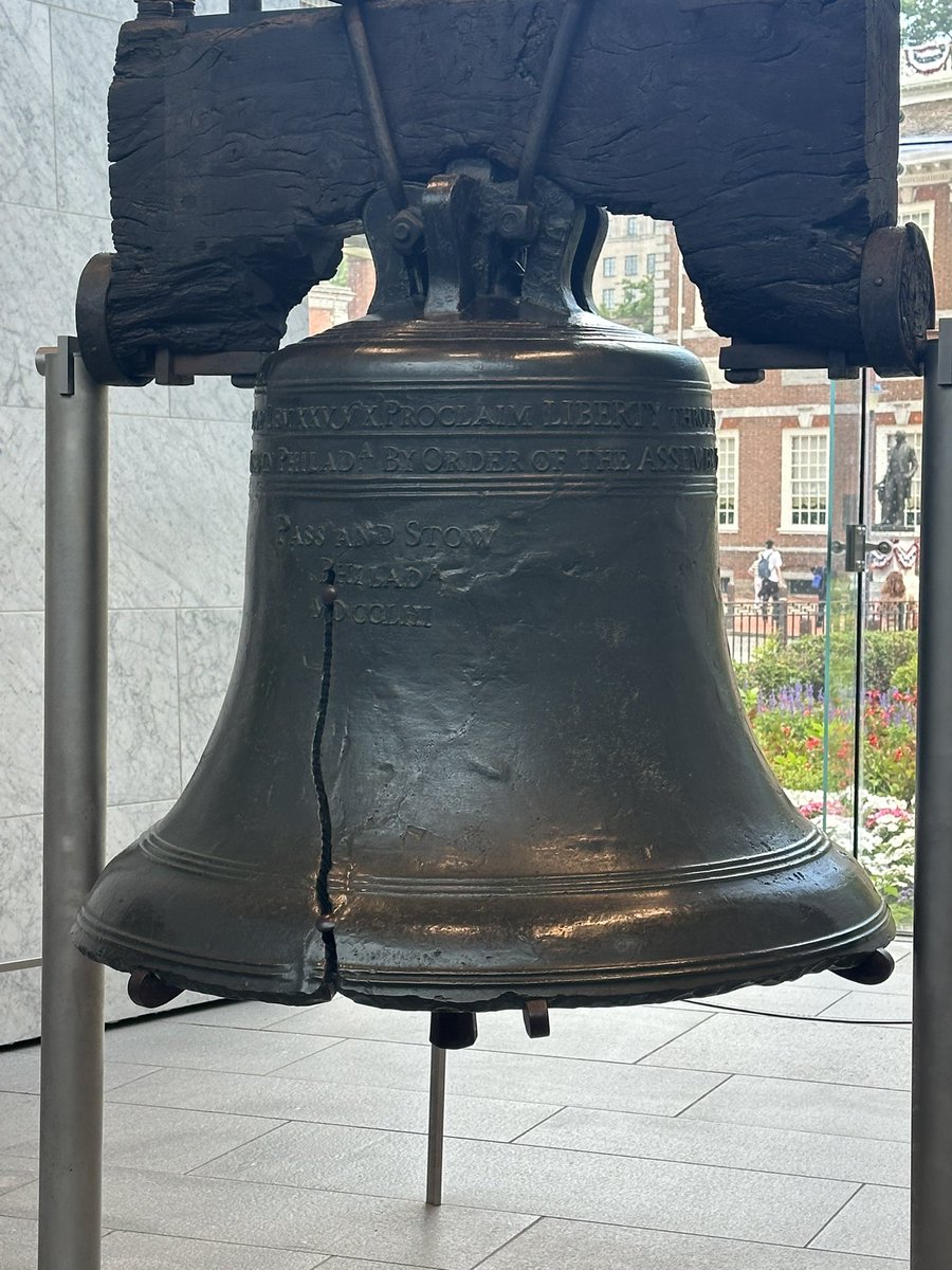 restoreorderusa's tweet photo. I visited Philadelphia yesterday and saw the Liberty Bell for the first time since I was a kid.

The bell itself was cool. But the preceding exhibits can only be described as a celebration of gay race communism.

🧵 https://t.co/cHdVQ9mO6f