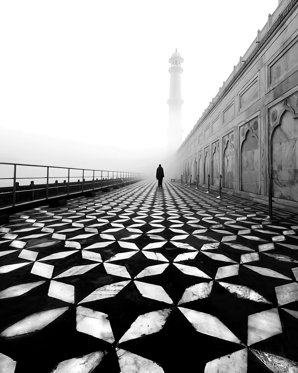 cameralab21's tweet photo. Abbas Baig - Immortal, Eternal Journey - Taj Mahal https://t.co/HYQh4hDKpp