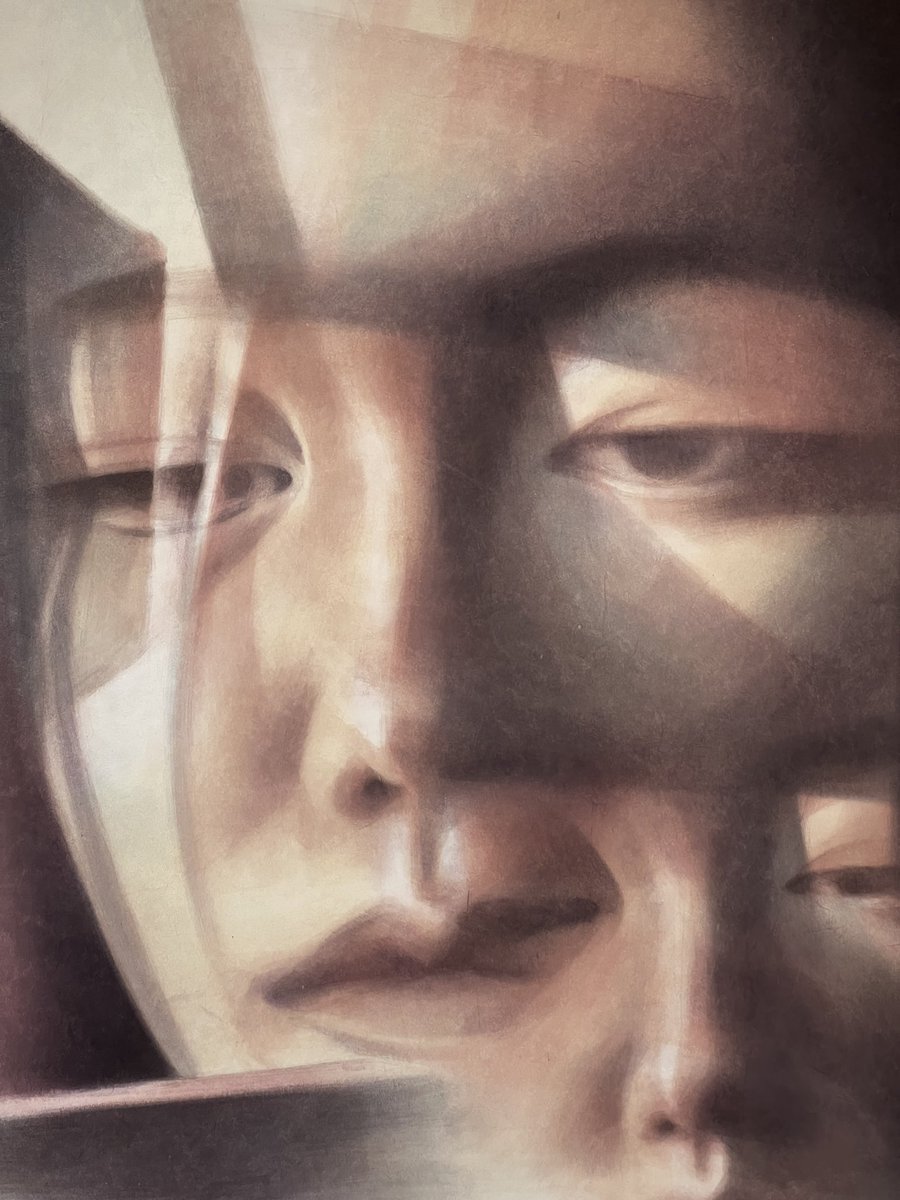 yeasulzip's tweet photo. 오랜만에 전시 보다가 멍해졌어요.
구겨진 기억은 펴도 자국이 남는듯.. https://t.co/Olgq9pSLIJ