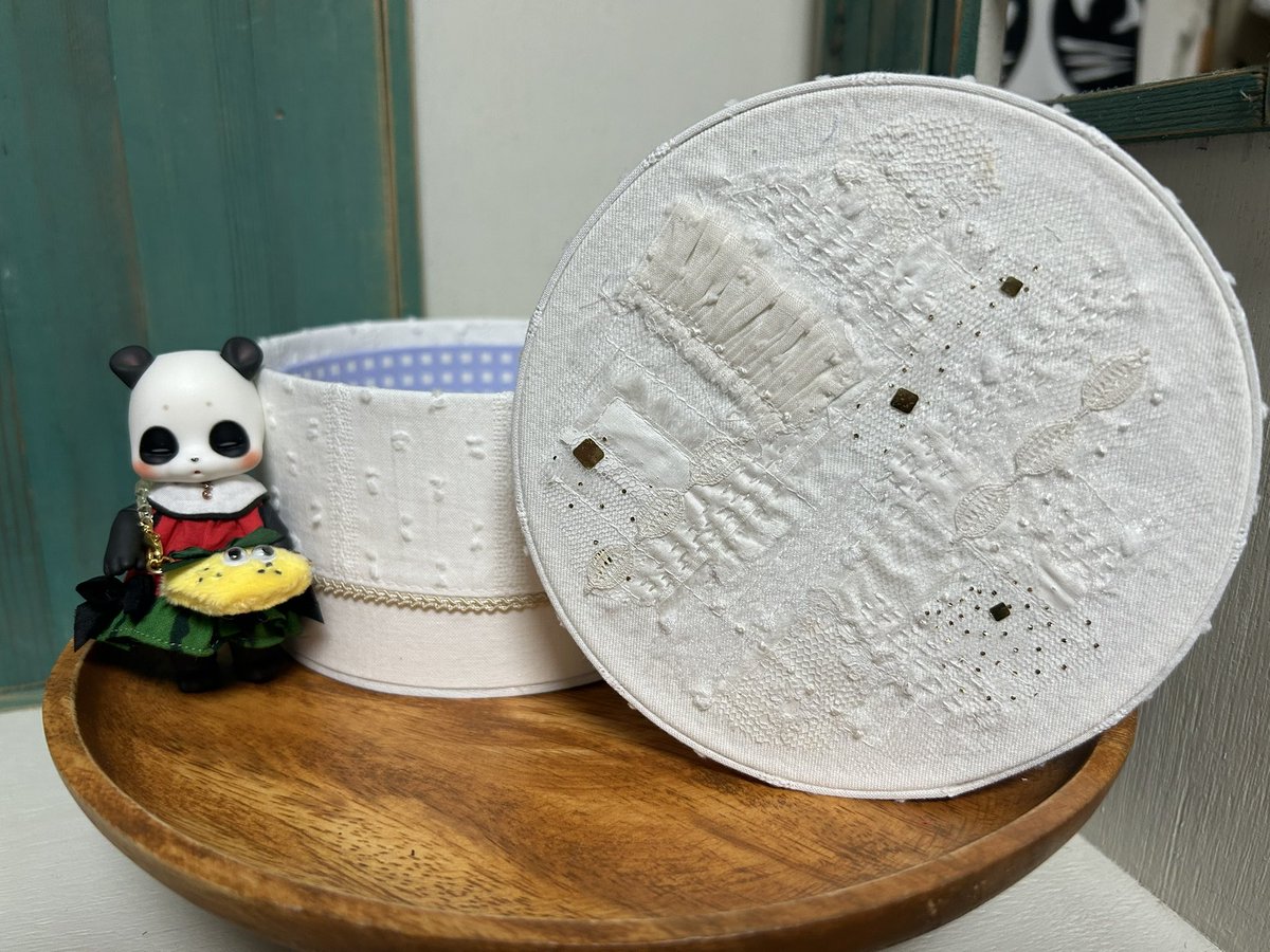 buricheeky's tweet photo. 荷物は送ってしまった！
明日は病院のハシゴ（なぜこの日にしたんだ😭己の決断力の悪さよ…）
時間ある時にお品書きちょっとずつあげていきます。
コラボもあるのでお楽しみに〜
#ﾄﾞﾙﾐｽ62 https://t.co/G9V29uRdk7