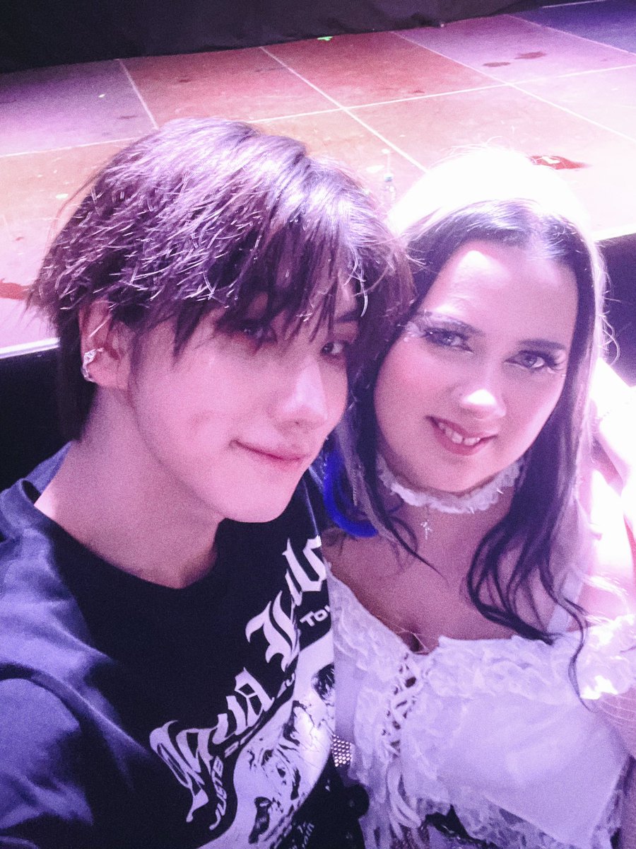 svenjaonlyb's tweet photo. It's hard to pinpoint a specific moment. Since they have just become my home! than the concert? Met so many wonderful people. And the time with the boys was just unforgettable.♥️ #5YearsWithOnlyb #Justb @JUSTB_Official @JUSTB_twt https://t.co/bDj1TDbS7P