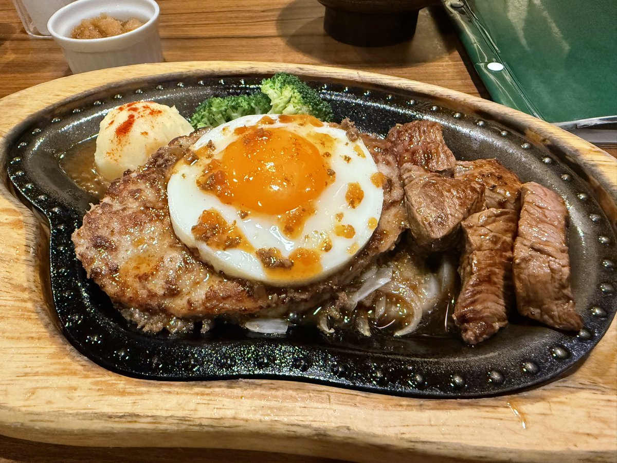 raoh2012's tweet photo. そば屋が満席で仕方なく向かいのビックドンで久しぶりに食べたらすごい旨かった。
また行こうと思った件 https://t.co/J4ADNBN8Ua