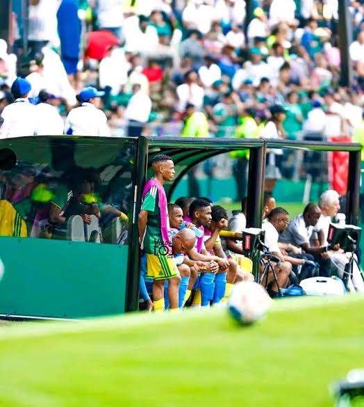 IamDJMandla's tweet photo. #BafanaBafana #BafanaPride Even government is putting #Rele as our star player, a beacon of our campaign but unfortunately our coaching staff are tone death @robertmarawa @bennimccarthy17 can we please see better today from @BafanaBafana please!!! #NoDNAJustRSA https://t.co/3175NpHTLu