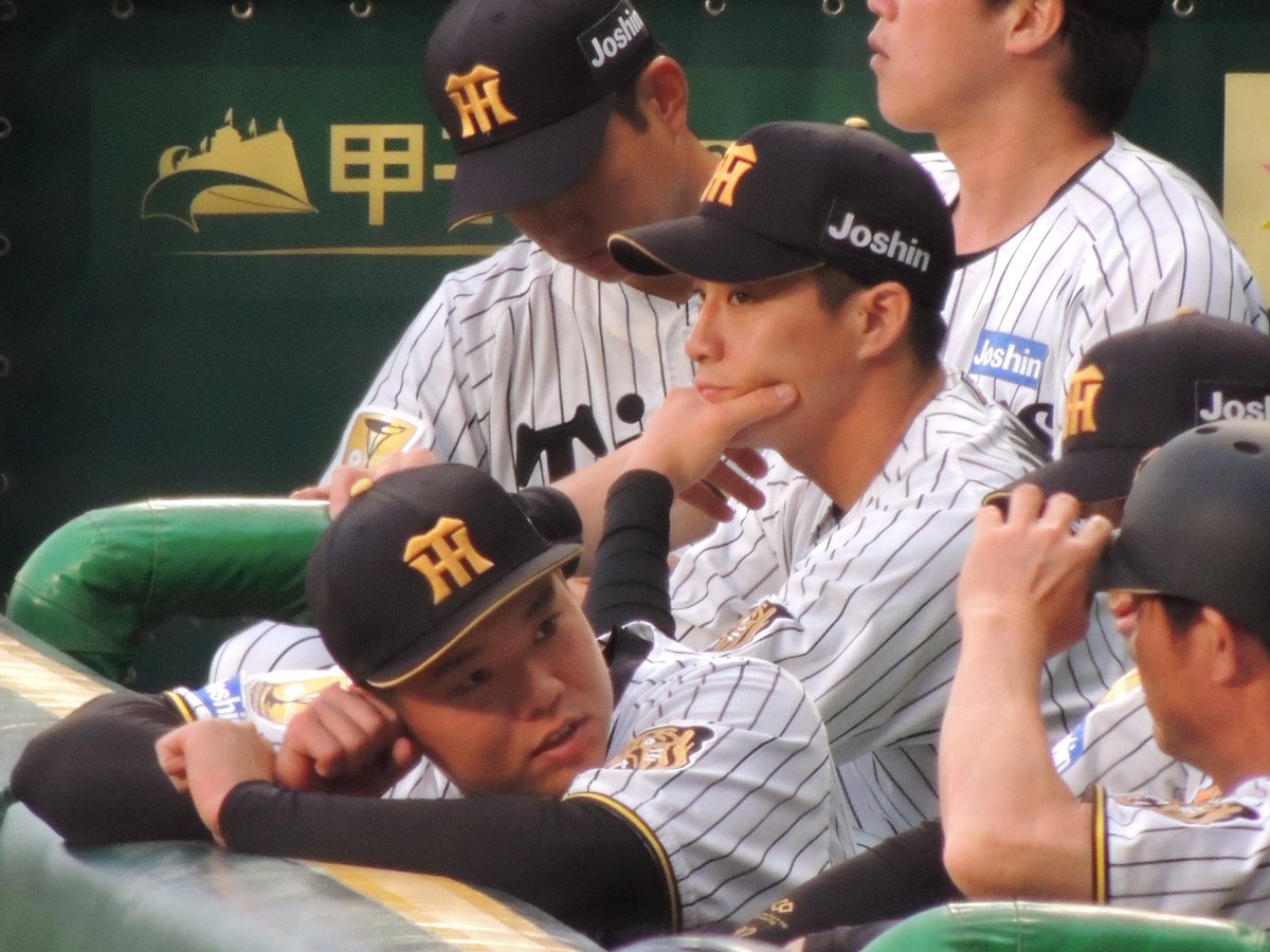 maricham_0's tweet photo. ベンチからチームメイトを応援したり、声出ししてる姿が印象的でした🥺
3枚目のほっぺをくいっとしながらグラウンドを眺めてる写真がお気に入りです🫶🏻 https://t.co/Y9XutJXVgr
