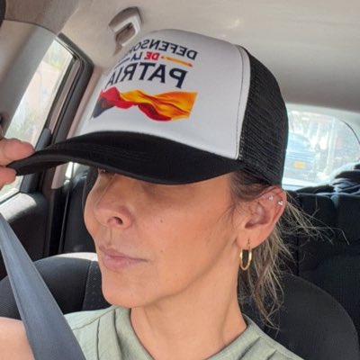 quintana_janet's tweet photo. #NewProfilePic https://t.co/MqpMwmwYaG