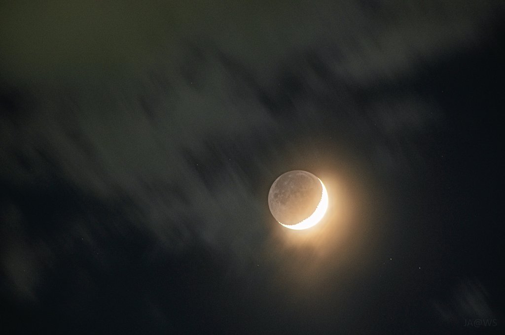 w_susukigawa's tweet photo. 6月18日 20:16 月齢3.3
F8 10sec ISO100 300mm
#月 #地球照
#PENTAX #K3II https://t.co/gD5d5oQ8j9