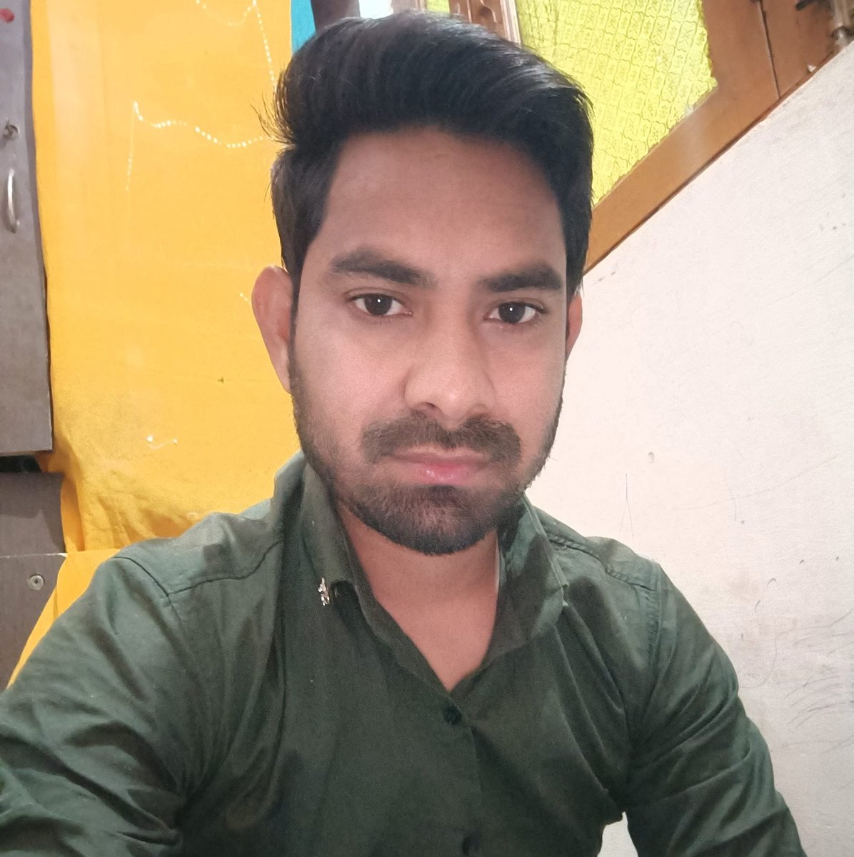 harcoresanatani's tweet photo. Raj khan from bokaro Jharkhand threating to kill Hindus with ak 47

Attaching all his details 
Instagram id 
https://t.co/BmcYAAYteF https://t.co/OrRCmfqnBO