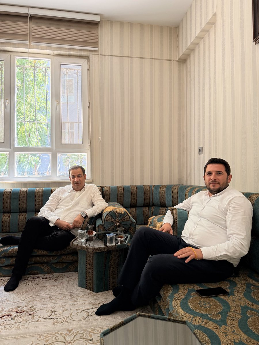 mustafayavvuz's tweet photo. Önceki dönem Karaköprü Akparti İlçe Başkanımız @sezaicanbek ile çay tadında muhabbet… https://t.co/HCvowNVes7