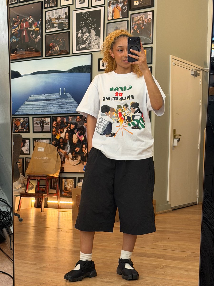 CaminoTV's tweet photo. chez les jeunes créatifs français y'a vraiment des tee grave cool (XS▶️XXL)
 
BMS https://t.co/Qlw3VtTePd 35€ 
EDP https://t.co/ln9IFcGsJe 40€
Visionnaire https://t.co/EGG6GPdqkk 49€
FMC https://t.co/lcSF7rMS1b 40€
Supram https://t.co/3tGUtLbfxh 30€(jusqu'au XL) https://t.co/yRjX9goIq7
