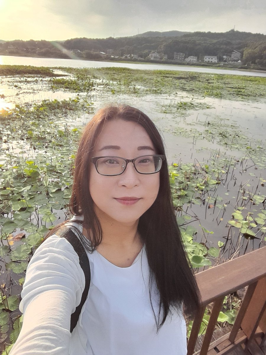 cdkehday's tweet photo. 오늘은 저수지로 드라이브~
나갔다왔더니 피곤하네요
산책은 패스 해야하나.... https://t.co/QAveJrApCn