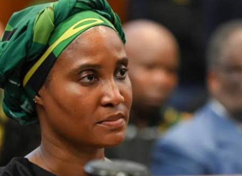 Chriseldalewis's tweet photo. BREAKING!

#MKparty 

Accused of sowing divisions in the party, the #MKparty has expelled Duduzile Zuma-Sambudla and Nhlamulo Ndhlela.

#sabcnews https://t.co/70W6rg4ntg