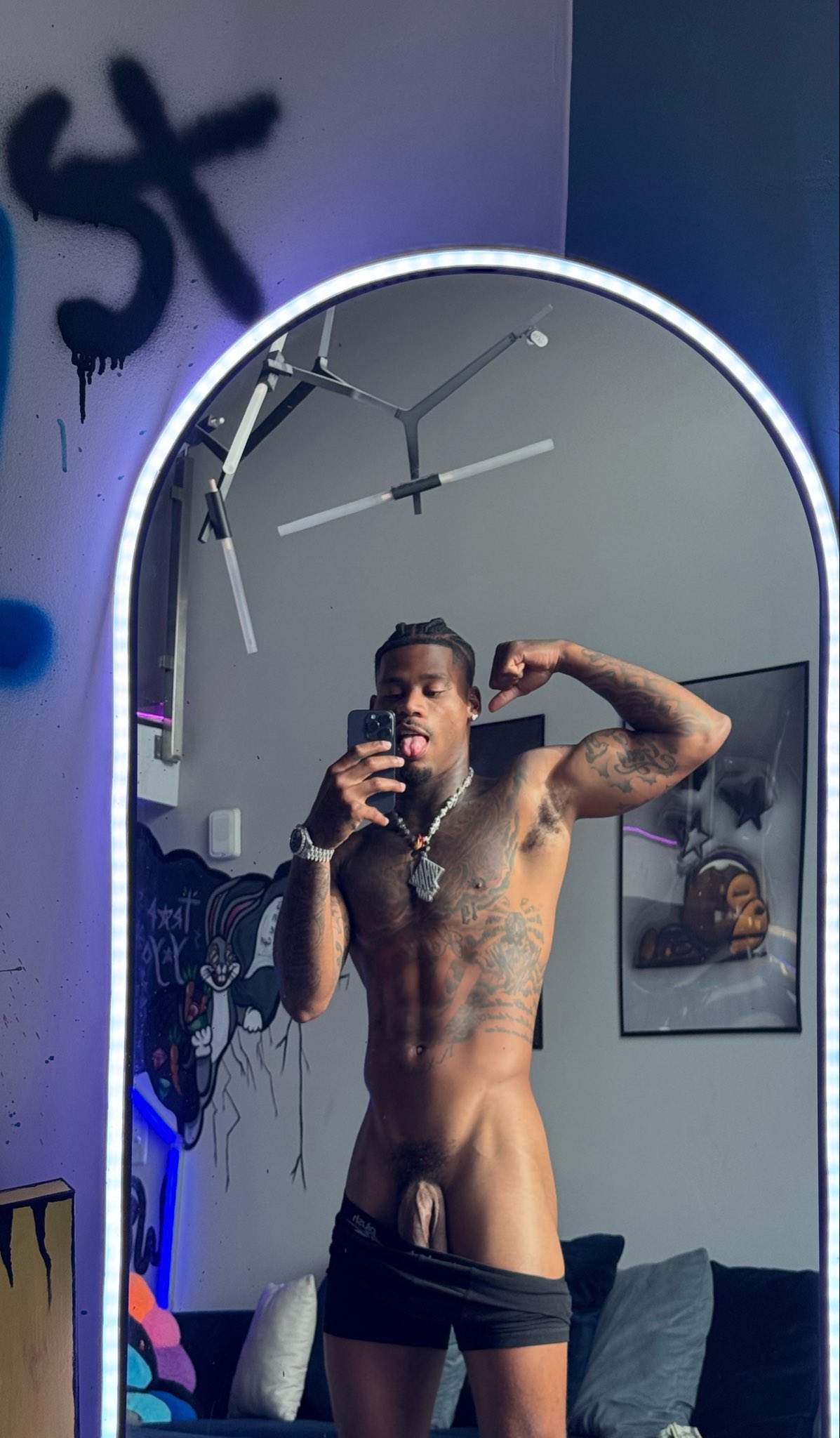 2 pic. Good morning say it back 😘 https://t.co/SeJMTfGc6h