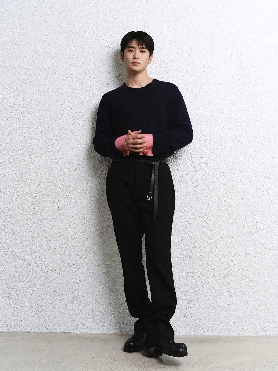 LevoreMagazine's tweet photo. Behind the scenes with Jaehyun for the Prada Spring/Summer 2027 Menswear Fashion Show teaser. ✨📹

#JAEHYUN #PRADAxJAEHYUN #PradaSS27 https://t.co/dGMP1rmv3Q