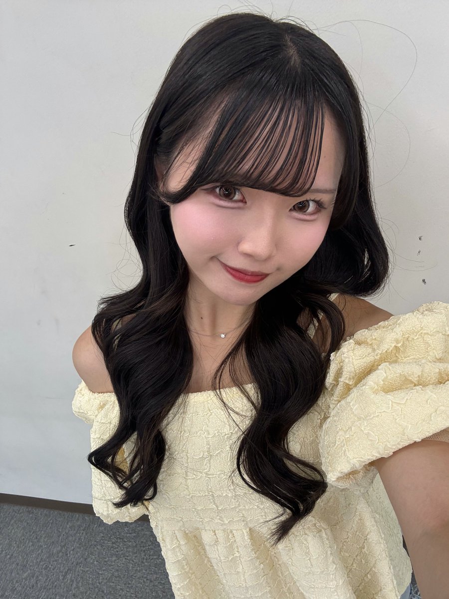 honopi_BluePri's tweet photo. 自認こういう色も似合う https://t.co/8QJvJjLznb