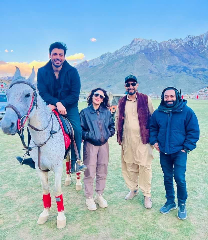 lions_moonstone's tweet photo. Finally a glimpse of #ayewad together 😍
#ayezakhan #fawadkhan #shandur #jbhssl #behindthescenes #theprisoner #maydan https://t.co/iSMKMqkTkn