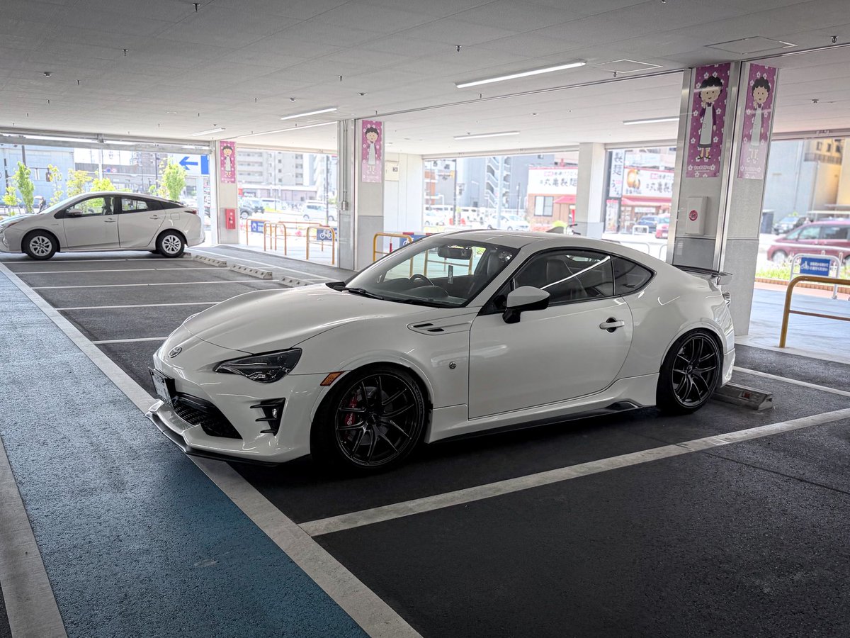 Ryo_znvi's tweet photo. #このくらいの車高が良い

通勤&amp;お買い物カーだしこんなもん(本当はもうちょい下げたい...) https://t.co/m3dGFAL0K6