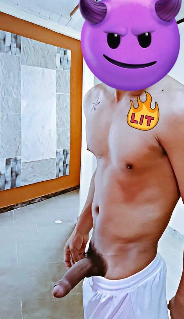 Military9819's tweet photo. Quiero que la babosen tanto, que este lista para meterla en tu culito, y me hagas llegar adentro 😈🤤🤤 sígueme en mi canal de telegram https://t.co/iZQx8jygbX https://t.co/DLGtrKzz2o