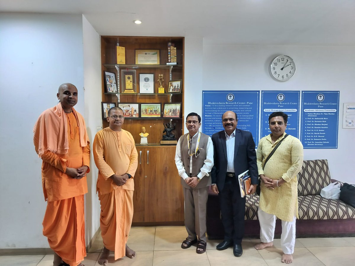 brc_pune's tweet photo. 🌟 Strengthening partnerships for holistic education and student development!

On 26th May 2026, Bhakti Vedant Research Centre (BRC) welcomed the esteemed leadership of PVG for a meaningful discussion on academic collaboration, Indian Knowledge Systems (IKS), research, industry https://t.co/0z8DlQd1UI