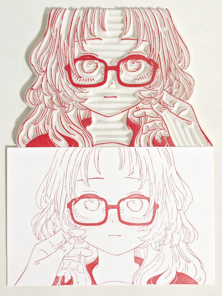 RongyeOvO's tweet photo. 刻章……

#好きな子がめがねを忘れた #三重あい https://t.co/ElyrA4loX5