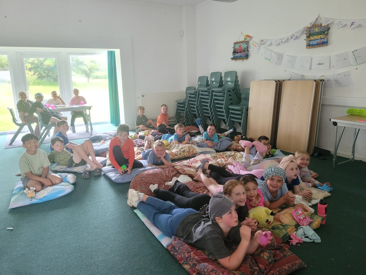 hazeltreegsp's tweet photo. Chilling before some archery this afternoon 😊 @beechtreeGSP https://t.co/SVuPQN5i1H