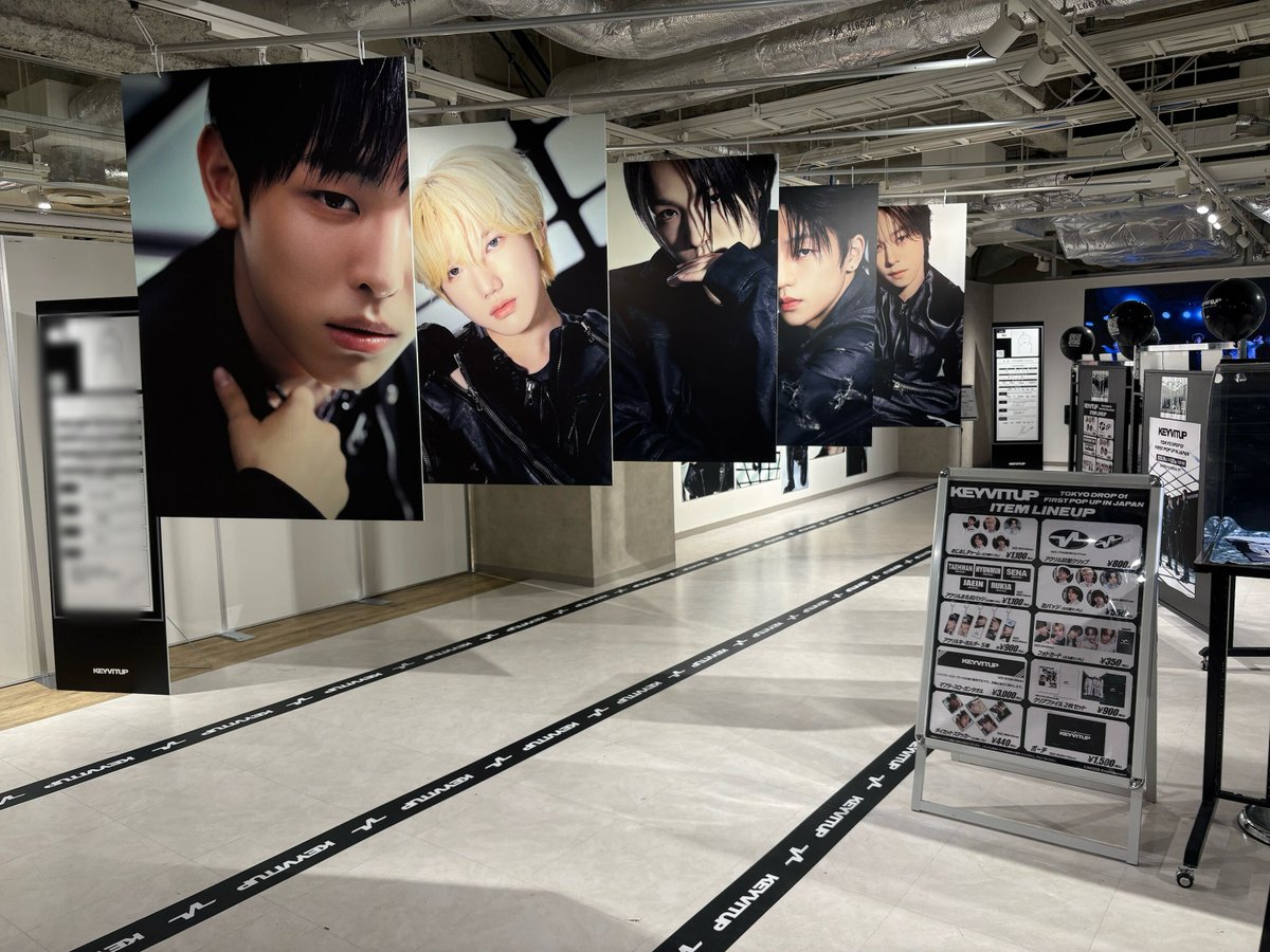 KEYVITUP_JP's tweet photo. [🔔] KEYVITUP TOKYO DROP 01 FIRST POP UP IN JAPAN
本日よりスタート！
みなさんのご来場をお待ちしております🗝️
 
🔗https://t.co/31tGuAVVgF

#KEYVITUP #キビラップ #키빗업 https://t.co/nCJqN2VnEg