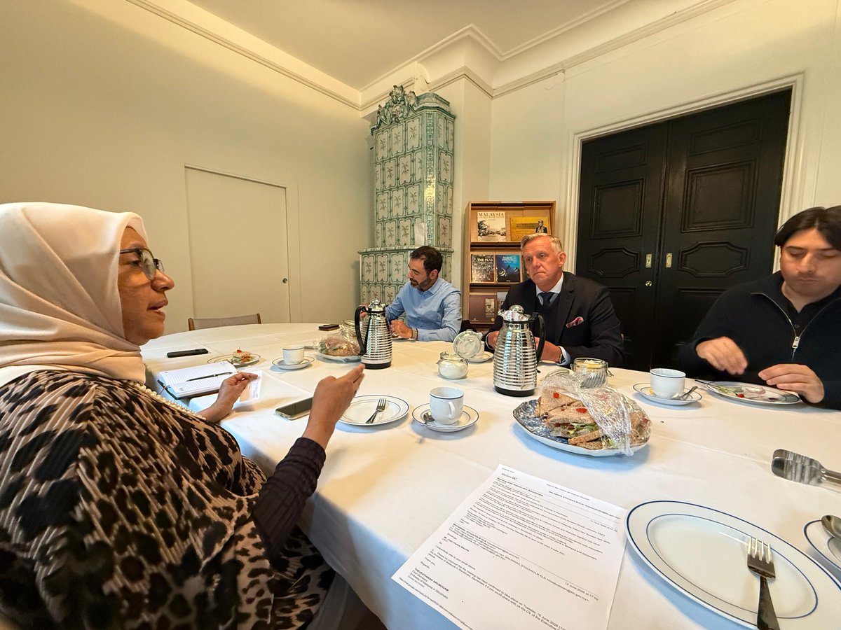 EmbofMYinSE's tweet photo. Through this expansion, the company aims to facilitate greater opportunities for Malaysian professionals to connect with global employers, while supporting Malaysian businesses in accessing international expertise and skilled professionals. https://t.co/MtZCthVhcq