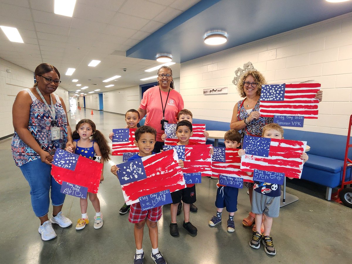 MarionCountyK12's tweet photo. Summer days filled with learning, creativity, and a little red, white, and blue. 🇺🇸📚 Students are shining, and our staff are keeping the energy up!!

#OneTeamOneMission #WeAreMCPS #SummerLearning https://t.co/6sENsBCbC2