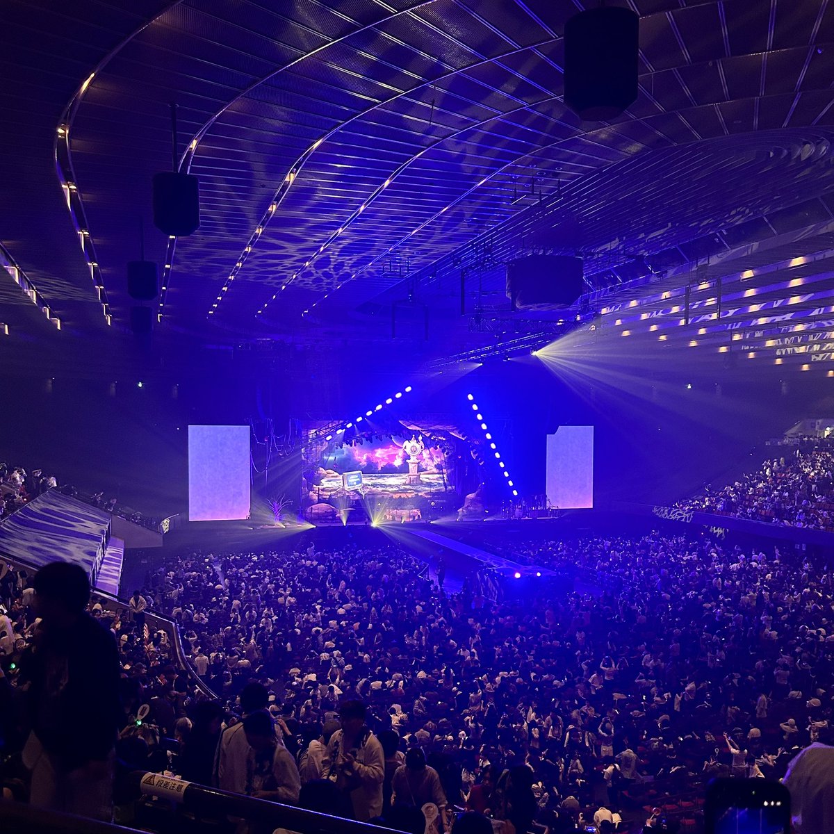 hamnam_'s tweet photo. 左、右、真ん中と色んな席に連れてってくれたFFと久しぶりにまともな仕事した自名義ありがとう‼️次も頼んだぞ‼️‼️‼️ #ゾンクラ https://t.co/VLqoLqsEHb
